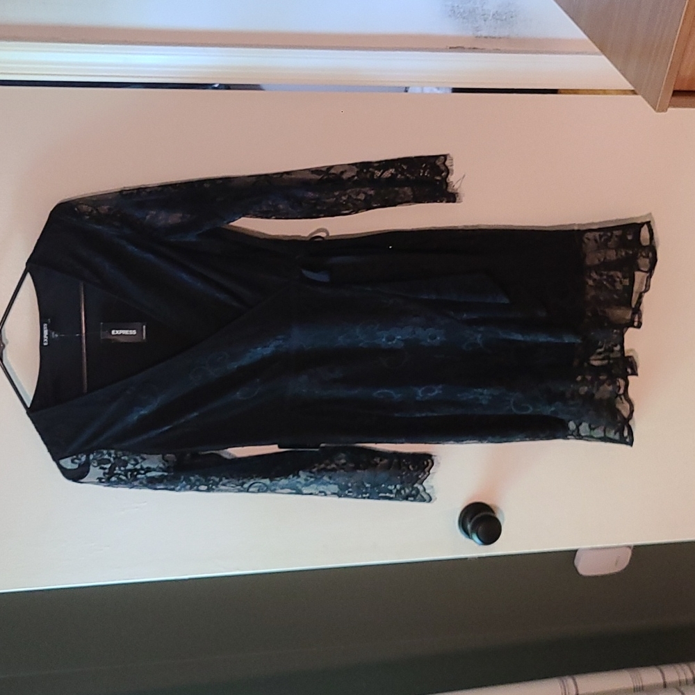 Express black lace dress nwt size small